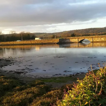 Barnawee Bridge House *